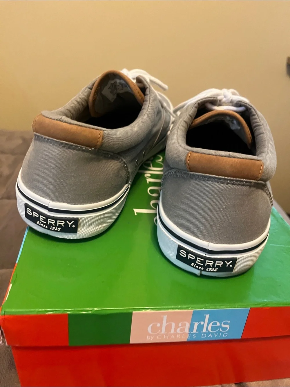 Sperry Men's Gray Canvas Boat Shoes with White Laces